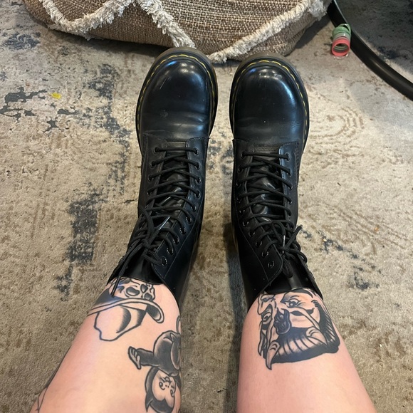 Doc Martens 1490 leather mid calf boots - Picture 9 of 11